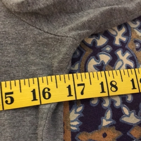 BANANA Republic Women ‘s Tunic Gray Size M Embellished V Neck Boho - Picture 9 of 11